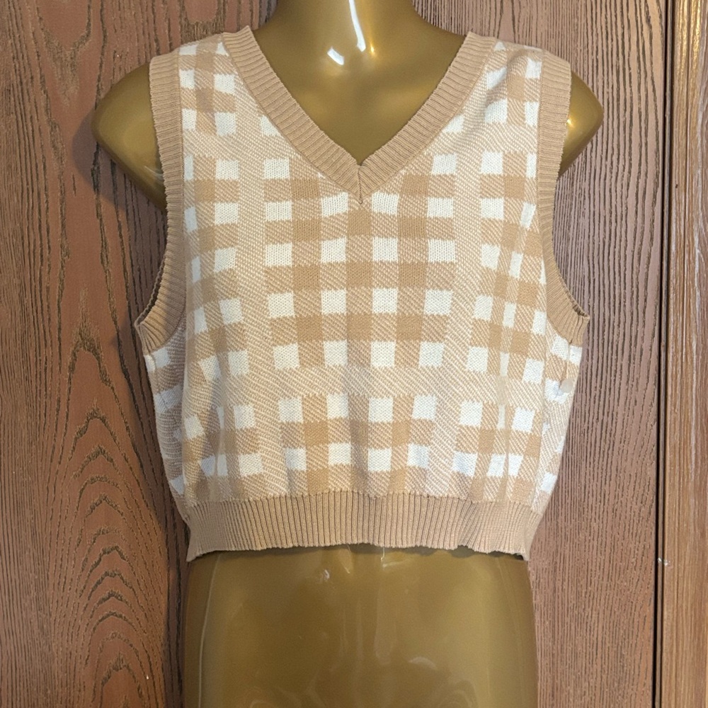 Tan and White Checkered Knit Vest